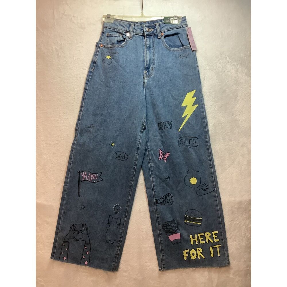 Wild Fable Womens ankle jeans size 00/24 with wide leg graphic design streetwear